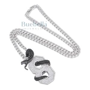 Collier de déclaration Black Mamba inspiré du numéro 8 avec pendentifs Moissanite et breloques reflétant Mamba Mentality Grind - Product Image 6
