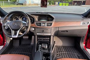 Usado LHD/RHD 2016 E N Z E63 S AMG WAGON - Product Image 3