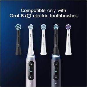 Cepillo de Dientes Eléctrico Oral-B IO Ultimate Clean Blanco, Paquete de 4 Cabezales de Cepillo de Dientes con Cerdas Anguladas Retorcidas para una Eliminación de Placa Más Profunda - Product Image 2