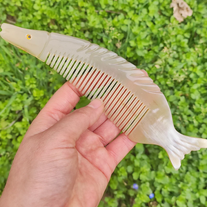 Peine para el Cabello Moderno Hecho a Mano con Cuerno de Búfalo Ecológico y Personalizable, Muy Solicitado, para Mujeres y Hombres por Saniya Handicraft - Product Image 4