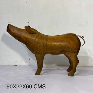 Escultura de Cerdo Rústica Hecha a Mano en Hierro Forjado, Diseño Personalizado - Product Image 5