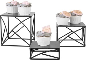 Support à gâteau métallique doré lumineux, support d'exposition de Dessert de Cupcake de taille personnalisée en treillis métallique structuré Royal - Product Image 6