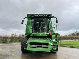 Máquina Agrícola Usada John Deere T670 Cosechadora Combinada en Venta - Product Image 2