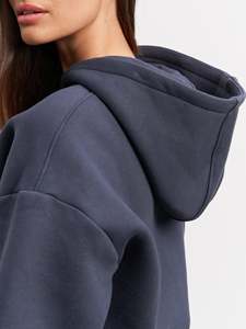 Sweat à capuche zippé pour femmes avec brosse légère dos polaire coupe régulière longueur courte hiver col à capuche pantalons de survêtement à capuche - Product Image 3