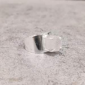 Anillo de Plata de Ley 925 con Cuarzo Rosa Natural, Piedra de Nacimiento de Abril, Banda Ancha, Joyería Hecha a Mano para Navidad - Product Image 4