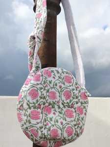 Elegante Estuche Cosmético Bohemio de Algodón Estampado a Mano para Dispositivos con Función de Maquillaje - Product Image 3