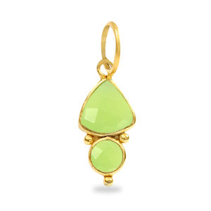 Nueva llegada Trillion forma verde Calcedonia piedra preciosa bisel encanto colgante joyería diseñador encantos al por mayor - Product Image 1