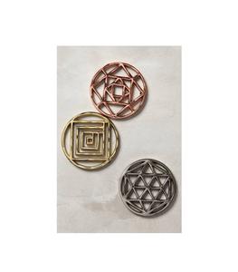 Posavasos de metal Premium de alta demanda para mesas de comedor contemporáneas, horas de cóctel y uso diario en la cocina - Product Image 4