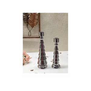 Portavelas de aluminio de pilar de alta calidad Portavelas modernista de aluminio fundido sólido pesado Portavelas hecho a mano - Product Image 6