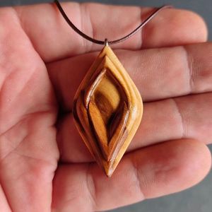 COLLIERS D'ASSISTANCE POUR FEMMES HOMMES NATUREL GRAND BOHO TRIBAL SONO BOIS Pendentif sur cordon réglable Collier fait main - Product Image 5