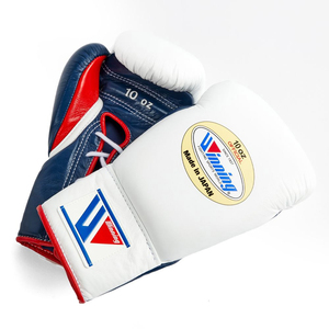 Gants de boxe de conception OEM avec fermeture à boucle et crochet, couleur blanc et bleu, cuir de vache véritable, bracelet de poignet réglable, gants complets - Product Image 2