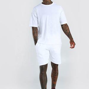 Conjunto de camisetas y pantalones cortos con logotipo personalizado para hombre, 2 camisetas de verano de dos piezas, conjunto corto de camiseta de gran tamaño para hombre - Product Image 3