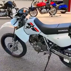 Motocicleta Todoterreno de Alto Rendimiento CRF450L para Enduro y Aventura, Nueva Motocicleta Todoterreno con Motor sin Escobillas - Product Image 3