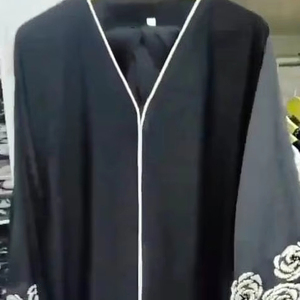 Abaya de femmes de style traditionnel de Dubaï islamique modeste élégant accessoire de manches brodées à la main inclus musulman traditionnel - Product Image 3