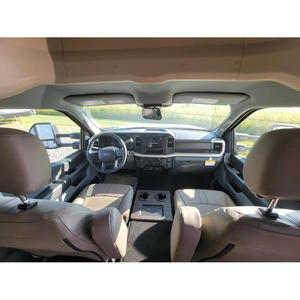 Autocaravana Usada en Tendencia, Greyhawk 33F Premium 2025, de Aluminio Gris, con Capacidad para 8 Personas - Product Image 3