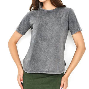 Camisetas de lavado ácido para mujer hechas a medida de última llegada en camisetas de lavado ácido transpirables de secado rápido de alta calidad para mujer - Product Image 3