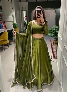 La mejor colección de ropa de calidad superior Rangoli Silk Lehenga Choli con Dupatta con suministro al por mayor de trabajo liso y encaje - Product Image 5