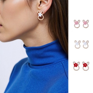 Orecchini pendenti con perla di coniglio simpatici orecchini a forma di coniglietto di fiori Easter Party gioielli regali per donne ragazze - Product Image 6