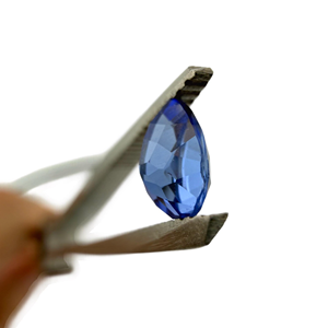 Zafiro Azul Personalizado, Corte Pera, Cultivado en Laboratorio con Tratamiento Térmico, Venta al Por Mayor - Product Image 4