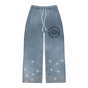 Pantalones de chándal desgastados con diamantes de imitación de lavado ácido de pierna ancha holgados de gran tamaño de algodón Unisex personalizados, pantalones de chándal acampanados, pantalones de chándal para hombres - Product Image 3