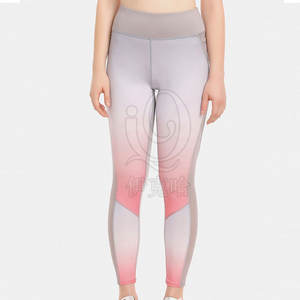 Vente en gros de leggings pour femmes fabriqués dans les meilleurs matériaux Offre Spéciale le plus récent style de leggings pour femmes fabriqués au Pakistan - Product Image 1