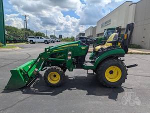 2022 JOHNN 2025R | TRACTOR JOHN E 120R 2025R con cargador 120 solo 76 horas cerca de la nueva condición - Product Image 4