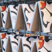 Porcelaine émaillée résistante aux acides et à l'eau d'isolation thermique de conception traditionnelle 600x600x10mm carreaux de mur de sol en gros - Product Image 5