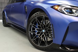 Limpio usado 2021 B M W M3 Manual de 6 velocidades Paquete ejecutivo Toronto Rojo Metálico Ventas de temporada sin modificar Autos usados Premium - Product Image 2