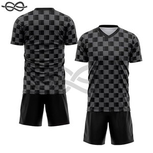 Cadeau de meilleur joueur personnalisé maillot de football pour hommes maillot de football vintage de la rue des jeunes impression par sublimation vêtements de football de style américain - Product Image 3