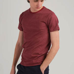 T-shirt de qualité au style tendance avec logo imprimé, tissu doux en jersey de coton, marque privée, faible MOQ, t-shirts - Product Image 2