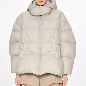 Abrigo de invierno acolchado de burbujas empacable para mujer, cómodo diseño de lona corto con botón a través de chaqueta acolchada resistente a la luz - Product Image 1