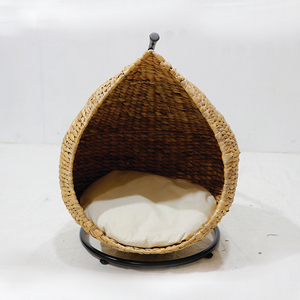 Cama colgante de jacinto de agua hecha a mano de Vietnam para mascotas, Columpio de mimbre Natural para gatos de interior y perros pequeños - Product Image 2