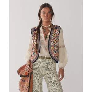 Chaleco Bohemio Clapton - Rosa en el Cielo, Prenda Exterior Bordada con Logotipo de Botón Vintage y Relleno de Algodón, Tejido de Punto - Product Image 1