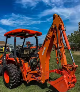 Tracteur chargeuse-pelleteuse KUBOTA L45 2010 d'occasion et autres machines modèles au détail - Product Image 3