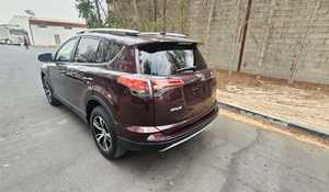 Toyota RAV4 Sedán 2020 Usado, Gasolina 4.5L, Asientos de Cuero, Control de Crucero Adaptativo, Luces LED Automáticas, Volante a la Izquierda, Techo Panorámico de 5 Puertas - Product Image 3