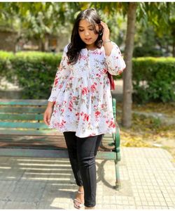 เครื่องแต่งกายกูจารัทสุริตแบบดั้งเดิมเสื้อผ้าสไตล์ชนเผ่าสีเข้มปักลายมีหลายสี - Product Image 1