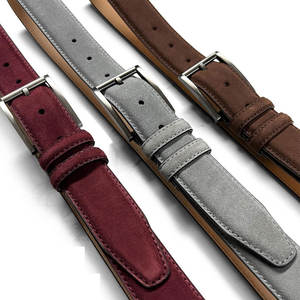 Cinturón de Lujo Personalizable para Hombre con Hebilla de Aleación, Nuevo Diseño de Moda en Cuero Vacuno de Alta Calidad con Logotipo Informal - Product Image 4