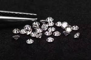 Diamante suelto redondo blanco natural de 3mm-5mm certificado GIA para la fabricación de joyas - Product Image 2