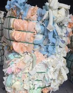 Déchets de mousse PU de haute qualité (modèle de déchets de mousse PU WF34TRF) Éponge sèche et propre Déchets mélangés/uni couleur blanche Moins de peaux - Product Image 5