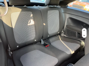 Volkswagen Beetle 2018 USADO, Volante a la Izquierda/Derecha - Product Image 2