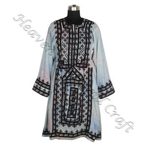 Robe Balochi à la main pièces de monnaie-Kutchi Vintage Tribal robe Costume ethnique robe à la main Balochi pièces kutchi Vintage Tribal - Product Image 3
