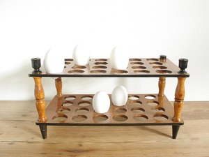 Estante de madera para huevos para cocina familiar grande que ofrece el máximo espacio de almacenamiento y una hermosa apariencia decorativa - Product Image 3