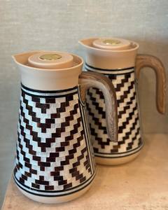 Théière de luxe de style arabe en nacre, élégante avec incrustations de coquillages, écologique et compatible lave-vaisselle pour le service de thé, café et eau - Product Image 1