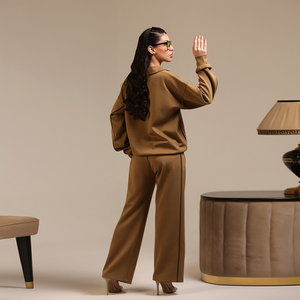 Ensemble coordonné pour femmes, qualité de salon haut de gamme, toucher doux, sweat-shirt en tricot, jogging, coupe décontractée moderne, tendance, best-seller du marché - Product Image 4