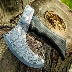 Hache trancheuse à pizza Viking originale forgée à la main de qualité industrielle avec manche en bois et gaine en cuir pour hommes - Product Image 3