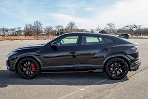 2024 Lamborghini Urus Performante ข้อเสนอที่ดีที่สุดในตลาด ตรวจสอบแล้ว ยืนยันแล้ว และพร้อมส่งออก - Product Image 3