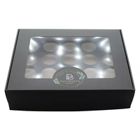 Boîtes de boulangerie avec logo personnalisé avec fenêtre Boîte d'emballage de boulangerie noir mat avec insert pour cupcakes