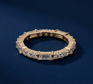 แหวนเพชรแล็บโกรว์ทรงเอเทอร์นิตี้ แบบมิกซ์คัท ทอง 14K ชุบโรเดียม เพชรบาแก็ตต์ 1.00 กะรัต ความสะอาดระดับ VVS1-VVS2 - Product Image 2