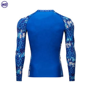O Cou En Gros 2025 Offre Spéciale Haute Qualité Hommes Léger Fitness MMA Porter Rash Guard Sublimation Imprimé Personnalisable Couleurs - Product Image 3