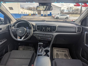 Kia Sportage LX 2022, SUV 4x4, con Autonomía de 501-600 km, Batería de 90-110 kWh, Potencia de 100-150 kW, EE. UU. - Product Image 2